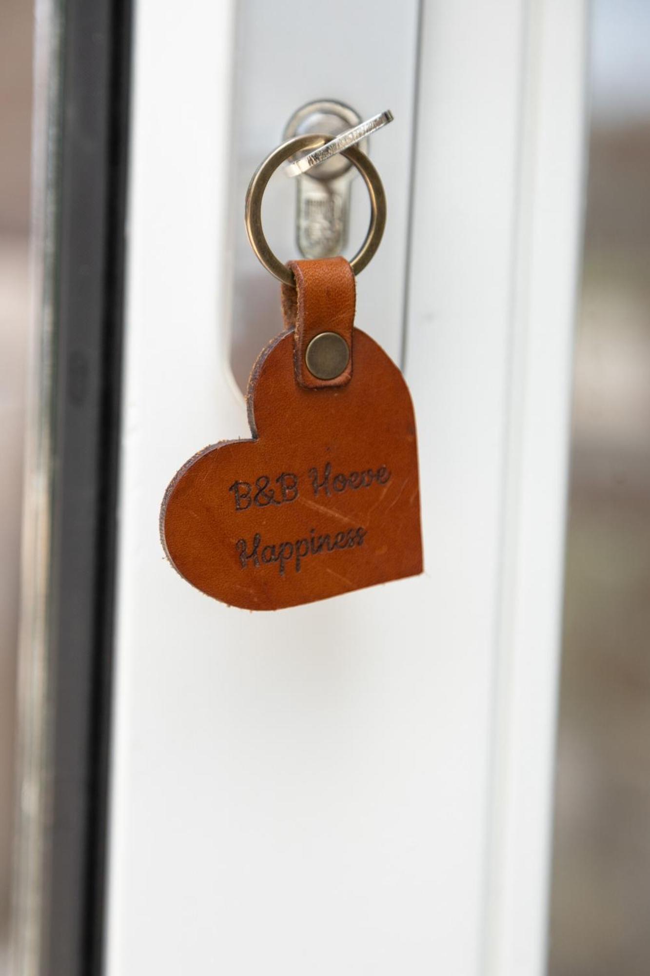 Bed & Breakfast Hoeve Happiness - Ontbijt Inbegrepen - Wellness Aanwezig Voorthuizen Exterior photo